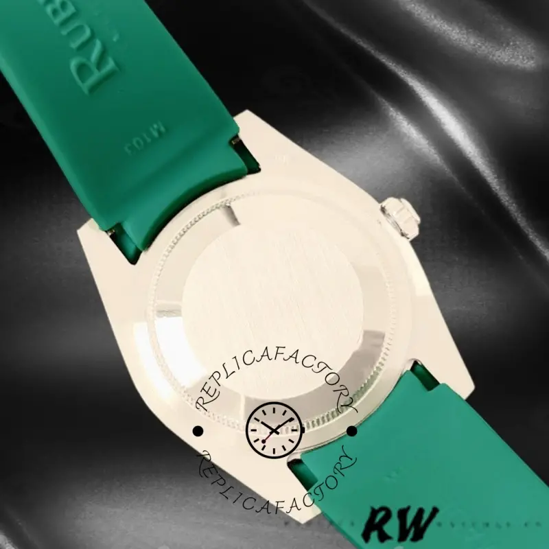 Rolex Submariner 116610 Green Dial Rubber strap 40mm Mens Replica Watch