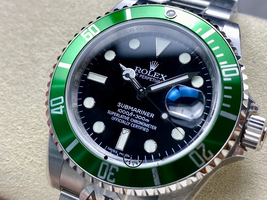 Rolex Submariner Date 16610LV Stainless Steel Oyster 40MM Black Dial Mens Replica Watch