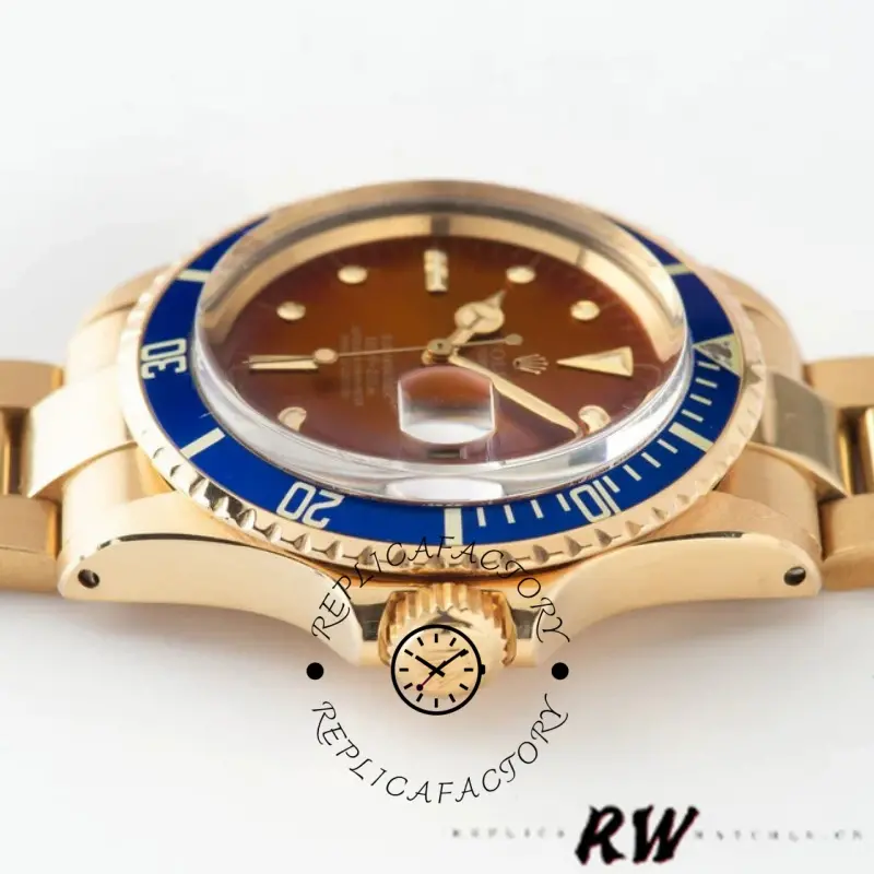 Rolex Submariner 1680/8 Tropical Dial yellow gold 40mm Mens Replica Watch