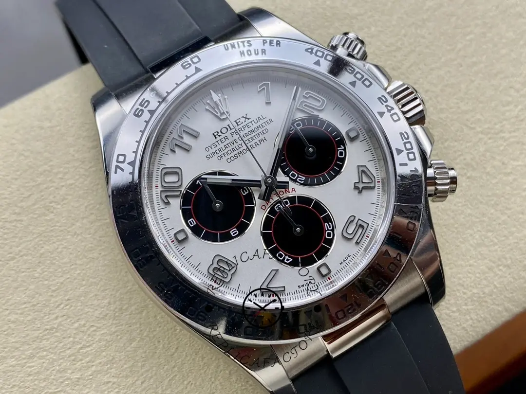 Rolex Daytona 116519, close-up front view of sub-dials.