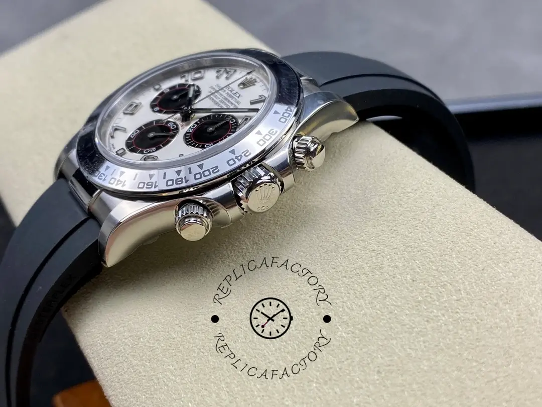 Rolex Daytona 116519, side profile showing crown and chronograph pushers.