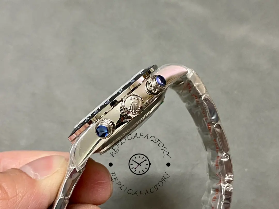 Side view of Rolex Daytona 6263, showing bracelet curve and crown.