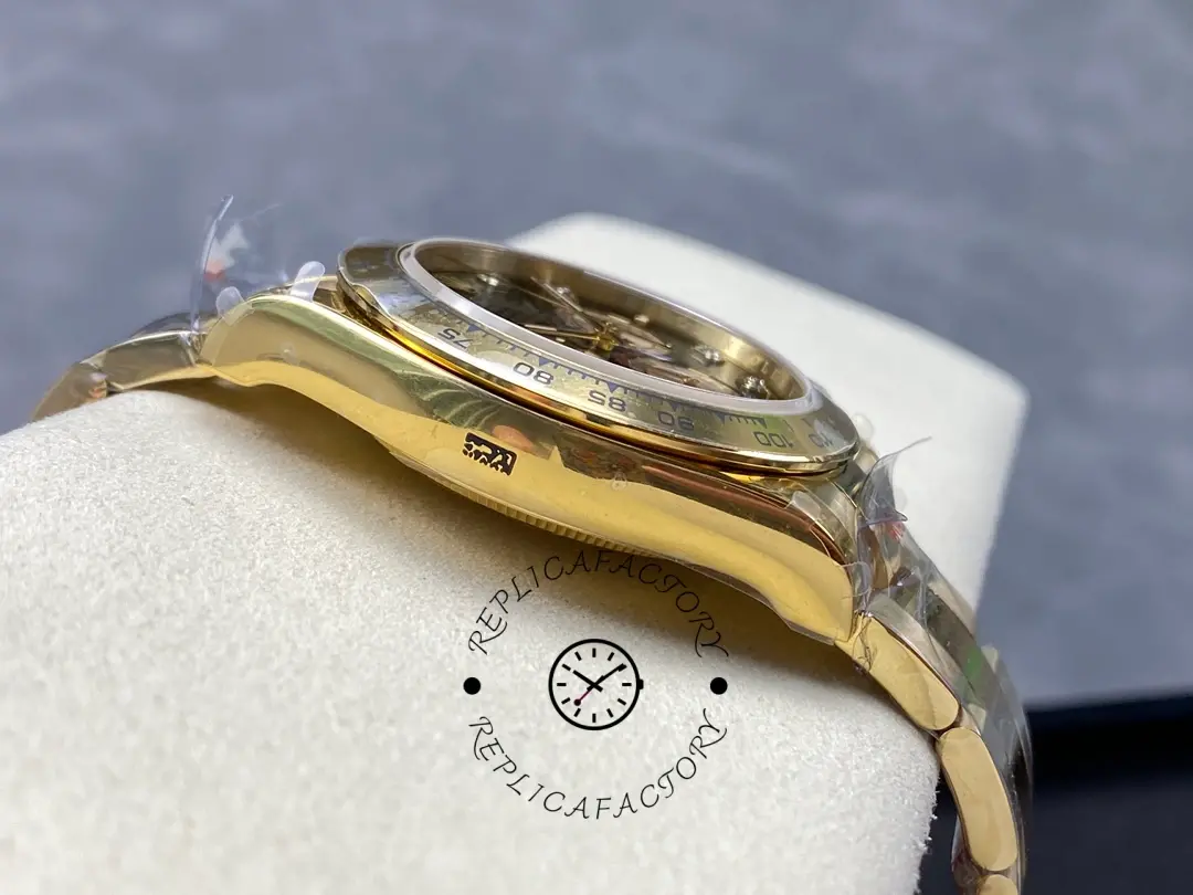 Rolex Daytona Cosmograph 126508 0003 Yellow Gold Black Dial Replica Watch