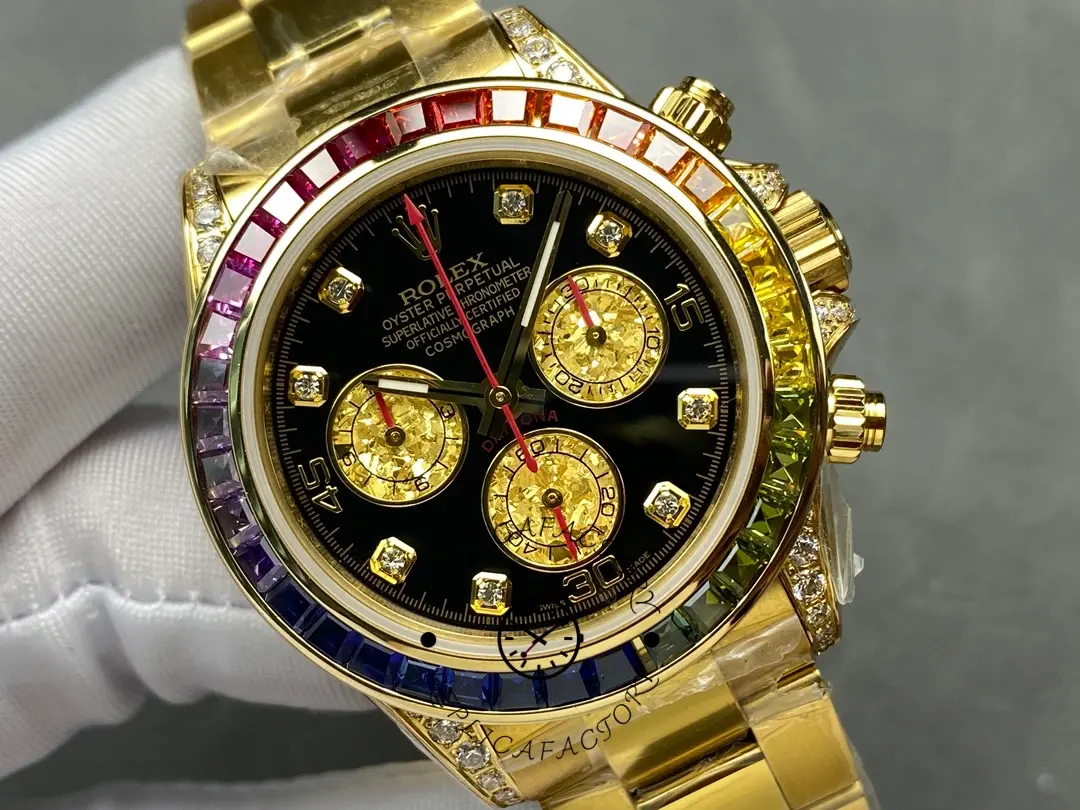 Dial close-up of Rolex Daytona 116598RBOW highlighting gold subdials.