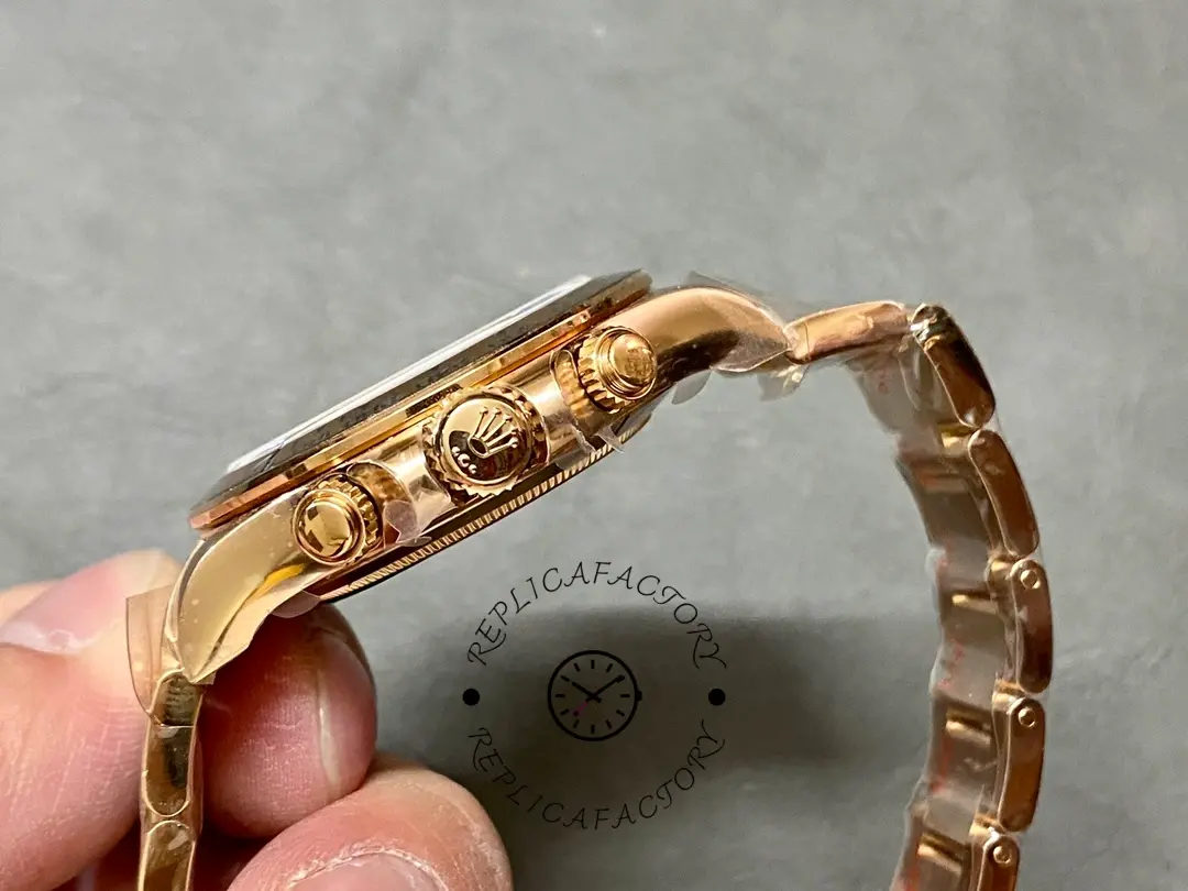 Rolex Daytona 126508, side profile showing crown and chronograph pushers on rose gold case.