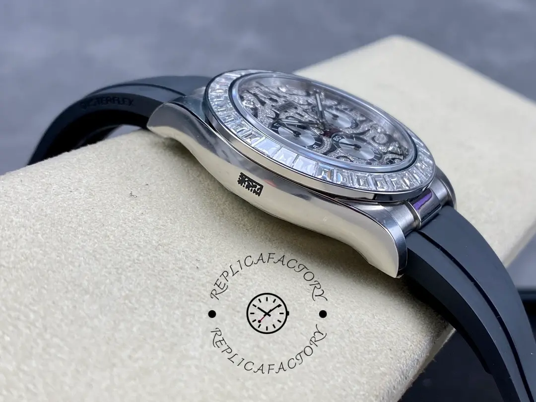 Rolex Daytona 116589TBR, shot showing the case and gem-set bezel.