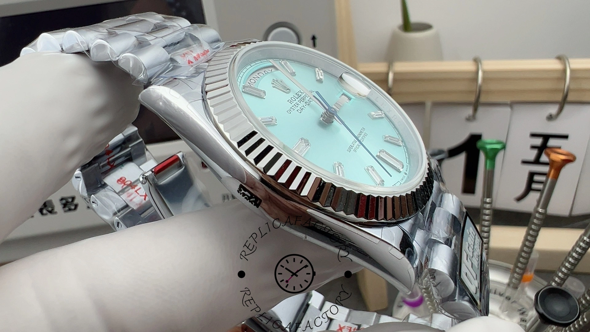 Rolex Day Date 40mm Platinum 228236 0006 Ice Blue Baguette