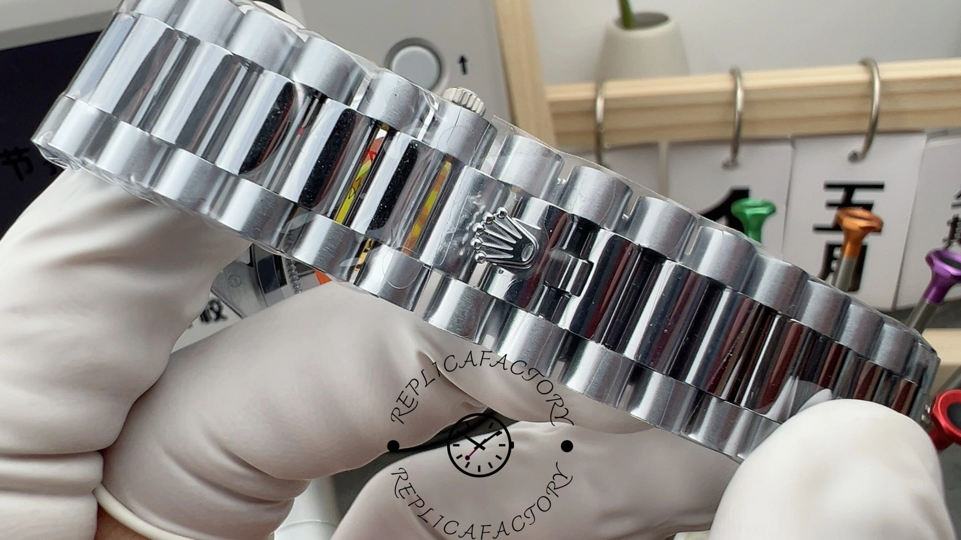 Rolex Day Date 40mm Platinum 228236 0006 Ice Blue Baguette