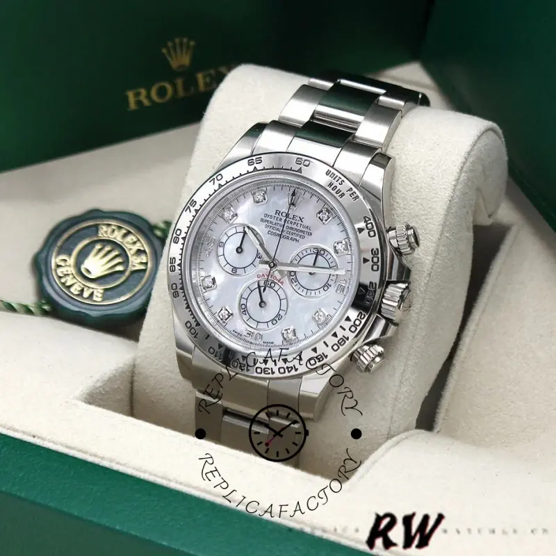 Front view of the Rolex Cosmograph Daytona 116509 40MM on cushion with green box background.