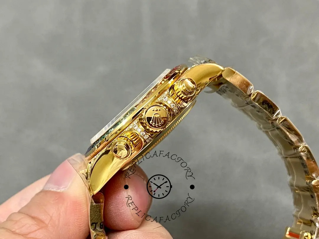 Side view of the Rolex Daytona 116598 40MM showing gold crown with engraved Rolex logo.