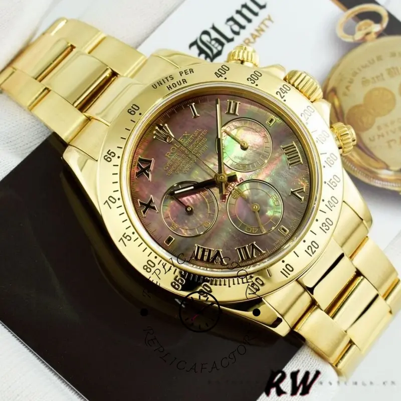 Dial close-up of Rolex Cosmograph Daytona 116528 highlighting MOP texture and Roman numerals.