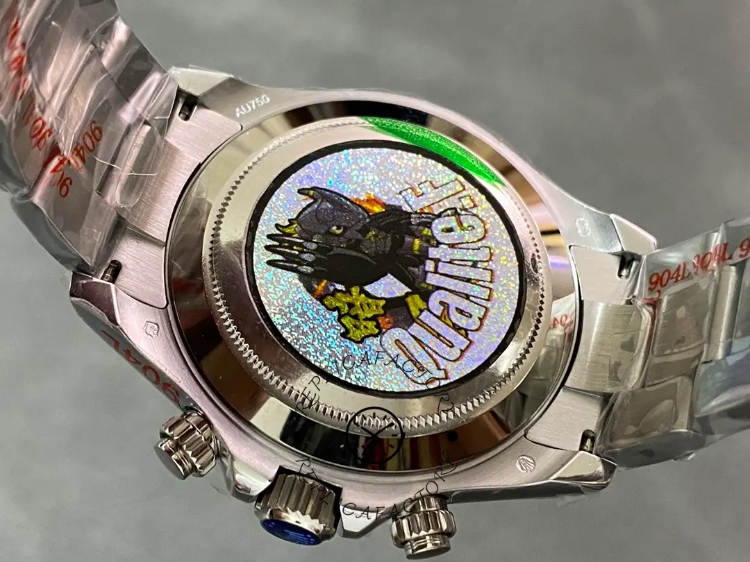 Case back sticker detail of the Rolex Cosmograph Daytona 116509 40MM, seal visible.