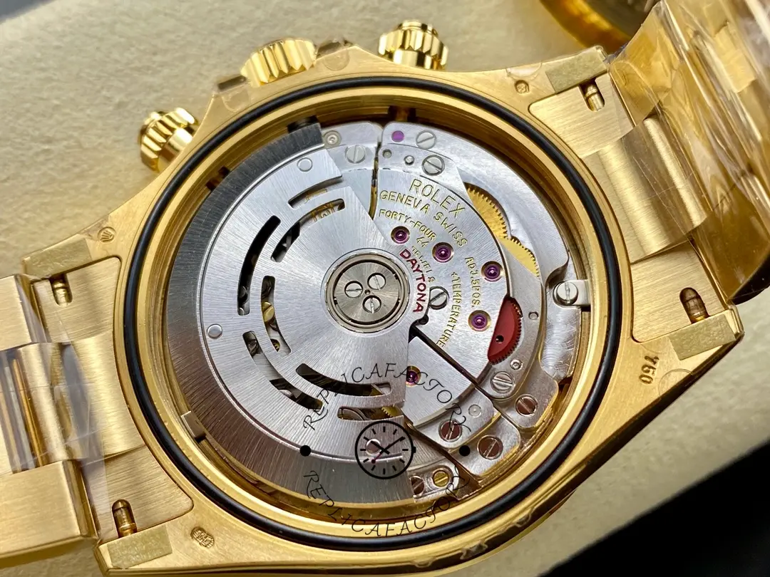 Caseback close-up of Rolex Daytona 116508 showing back details and end links.