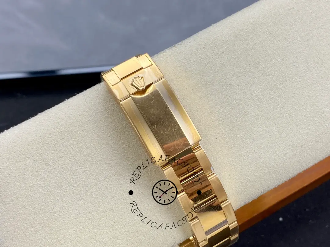 Rolex Cosmograph Daytona 116528 Champagne Index Dial 40MM Mens Replica Watch