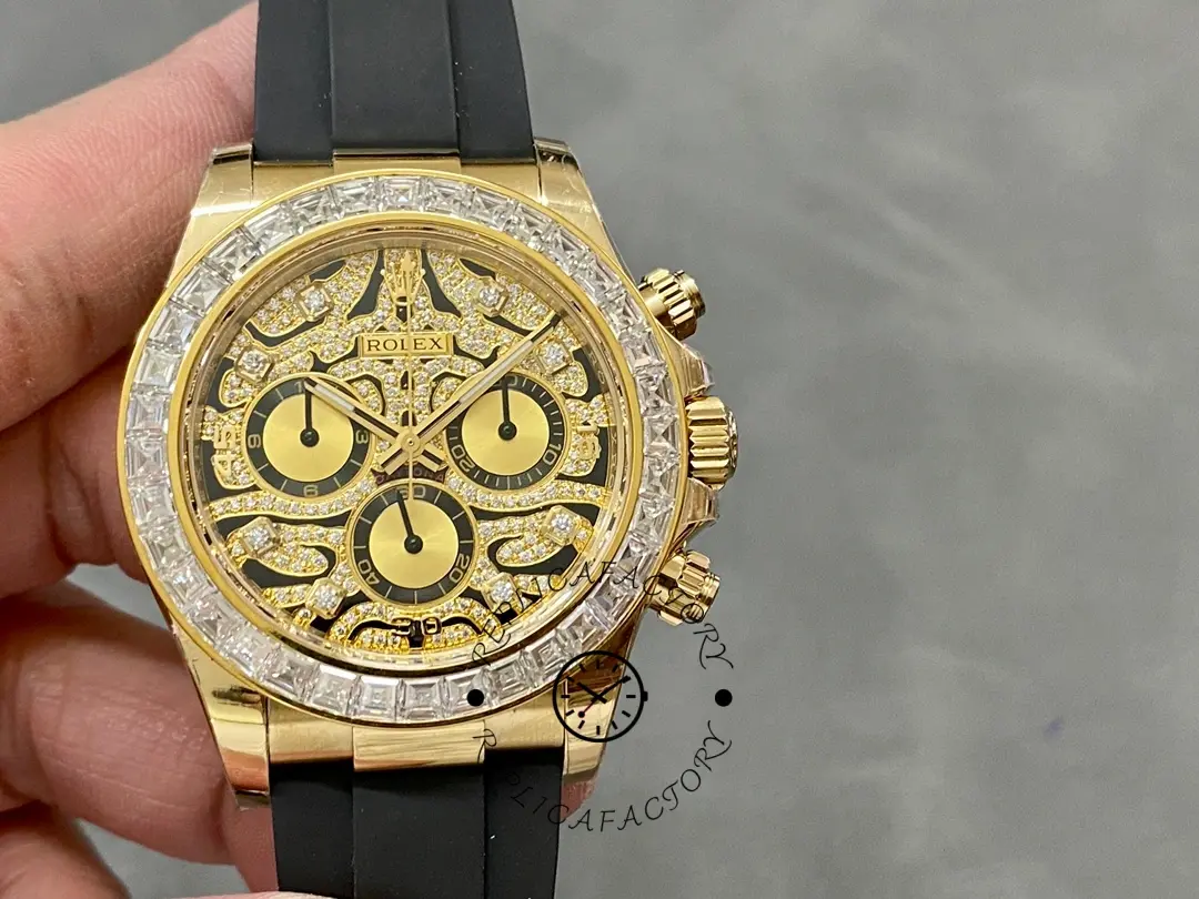 Rolex Cosmograph Daytona 116588 Yellow Gold Black Rubber Strap 40mm Mens Replica Watch