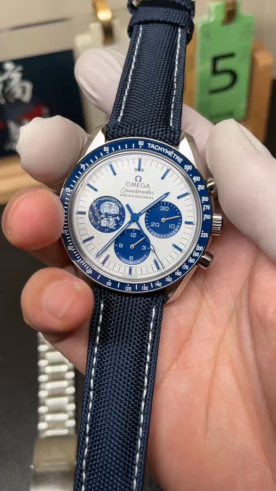 Omega Speedmaster Snoopy Award 310.32.42.50.02.001 Silver Dial Replica Watch