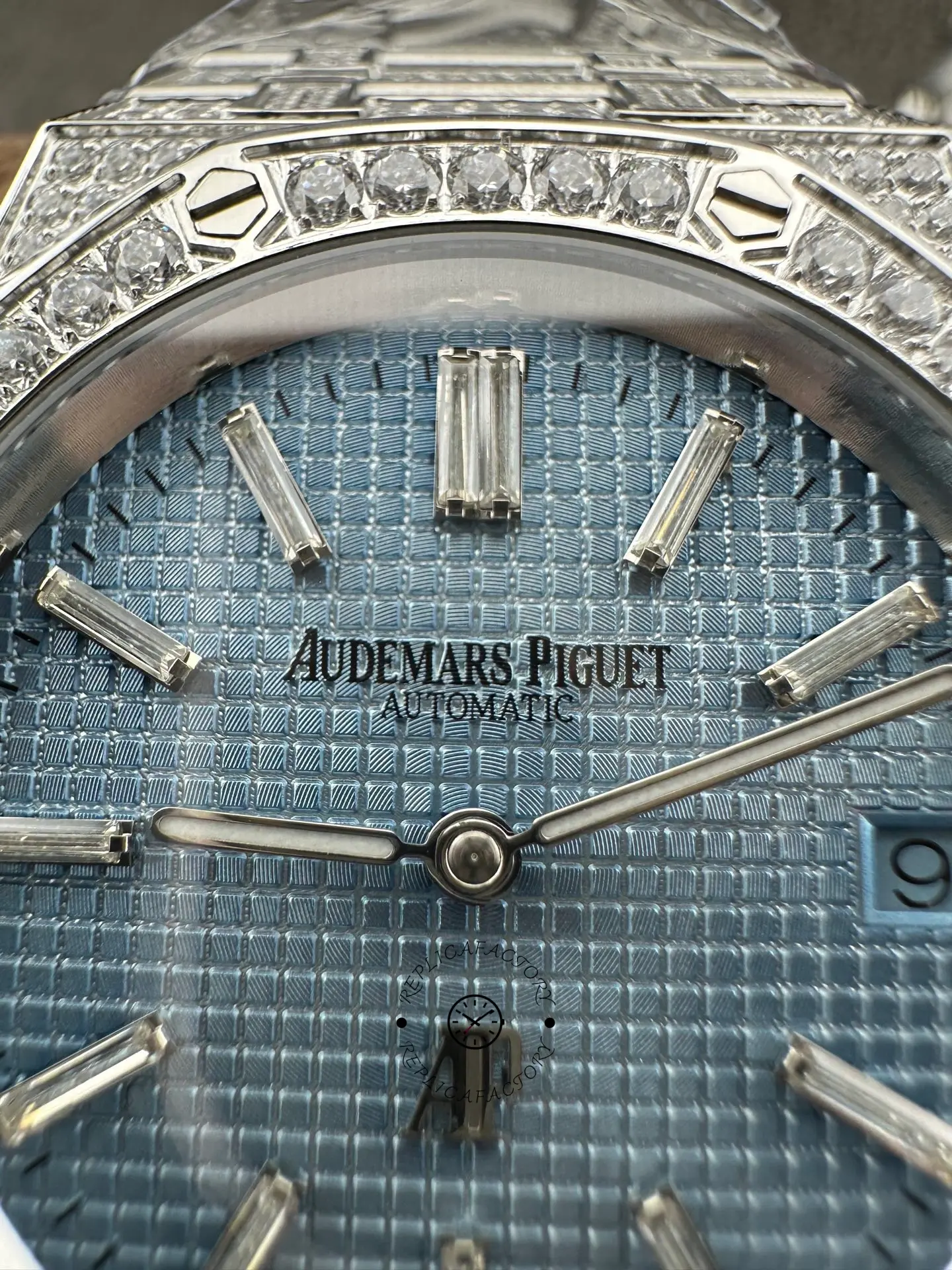 AP Royal Oak Offshore 15202BC.ZZ.1241BC.02 Replica 39 Ice Blue Dial