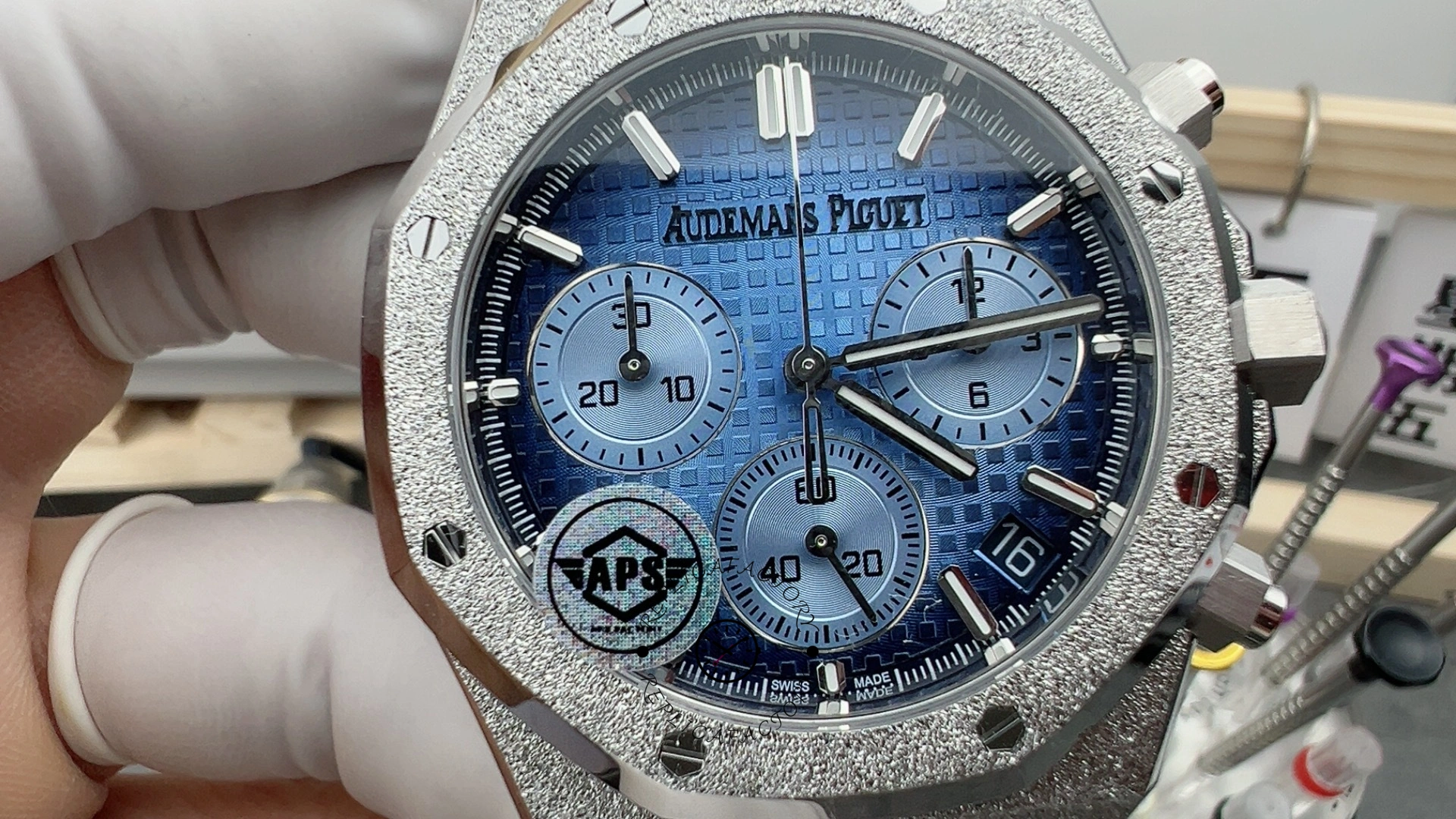 AP Replica Royal Oak Chronograph 26240BC.GG.1324BC.02 Blue Dial