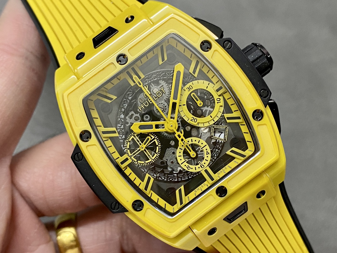Hublot Spirit of Big Bang King 642.CY.011Y.RX 42mm Mens