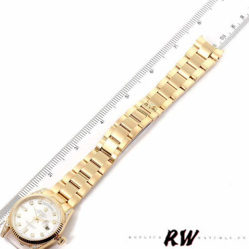 Rolex Day-Date 118338 Yellow gold Silver Diamond dial 36mm Unisex Replica Watch