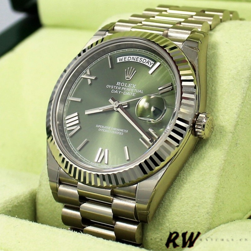 Rolex Day-Date 228239 Green Roman Dial Fluted Bezel 40mm Mens Replica Watch