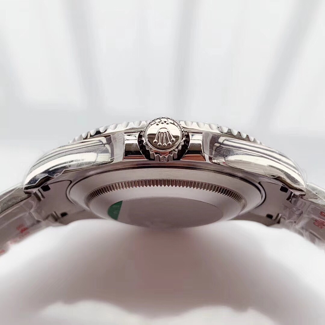 Rolex Yacht-Master 126622 Platinum Bezel Blue Dial 40MM Mens Replica Watch