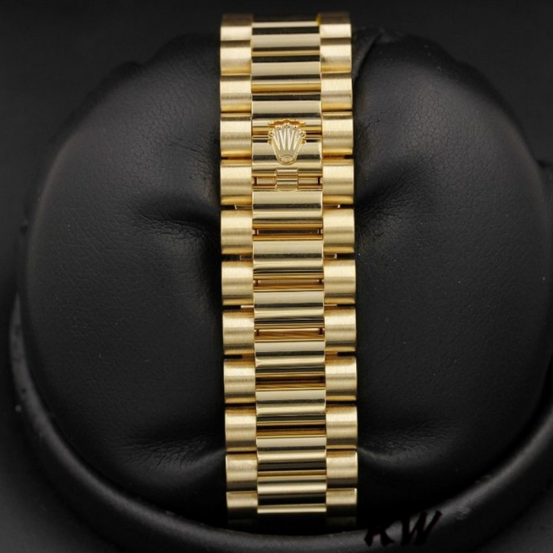 Rolex Day-Date 218238 Wave Black Dial Yellow Gold 41MM Mens Replica Watch