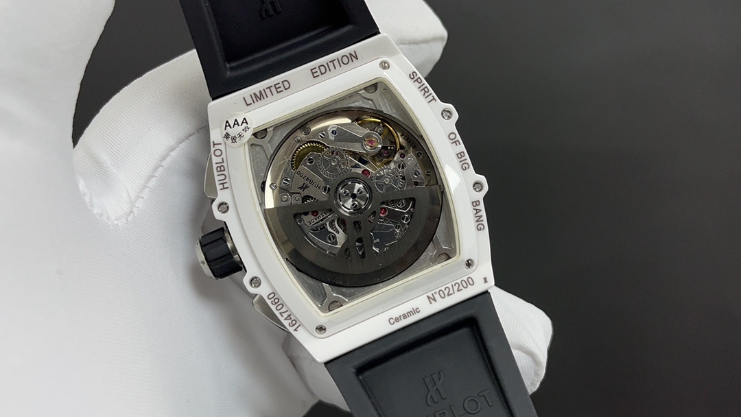 Hublot Spirit of Big Bang 42 mm 642.HX.0170.RX