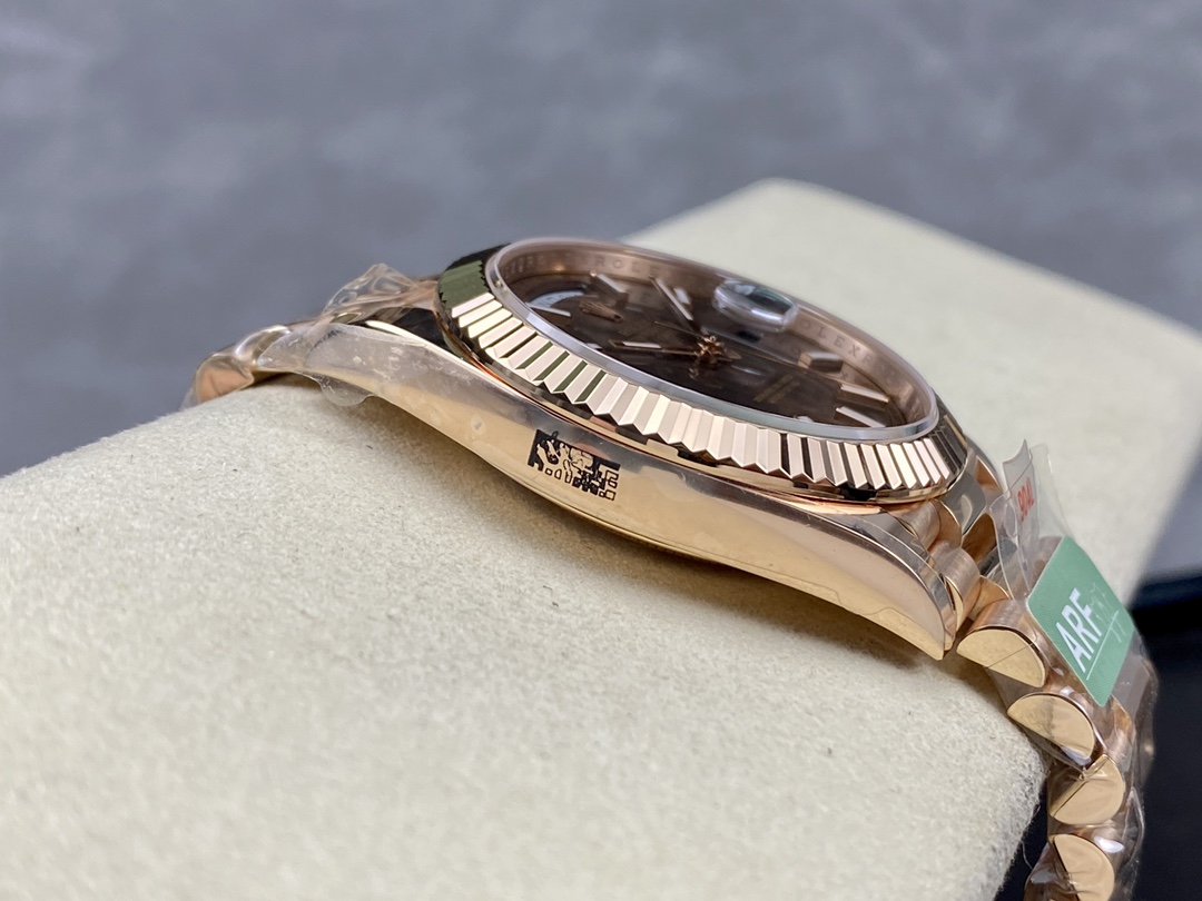 Rolex Day-Date 228235 Chocolate Brown Dial Fluted Bezel 40mm Mens Replica Watch