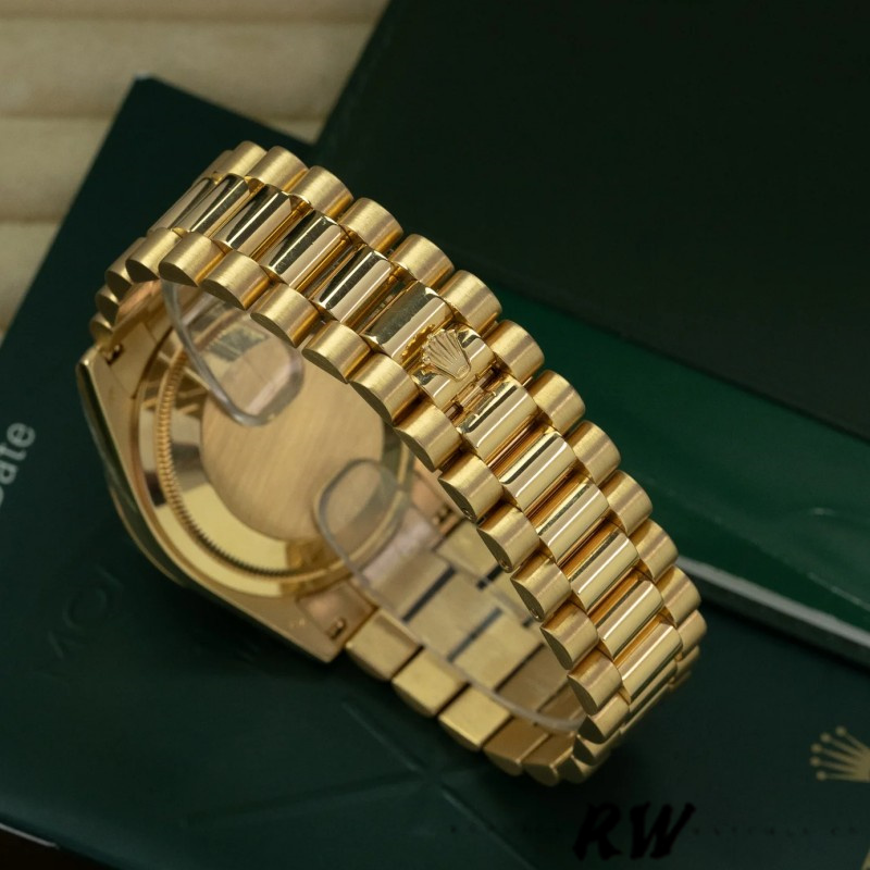 Rolex Day-Date 118238 Yellow Gold Fluted Bezel Green Dial 36mm Unisex Replica Watch