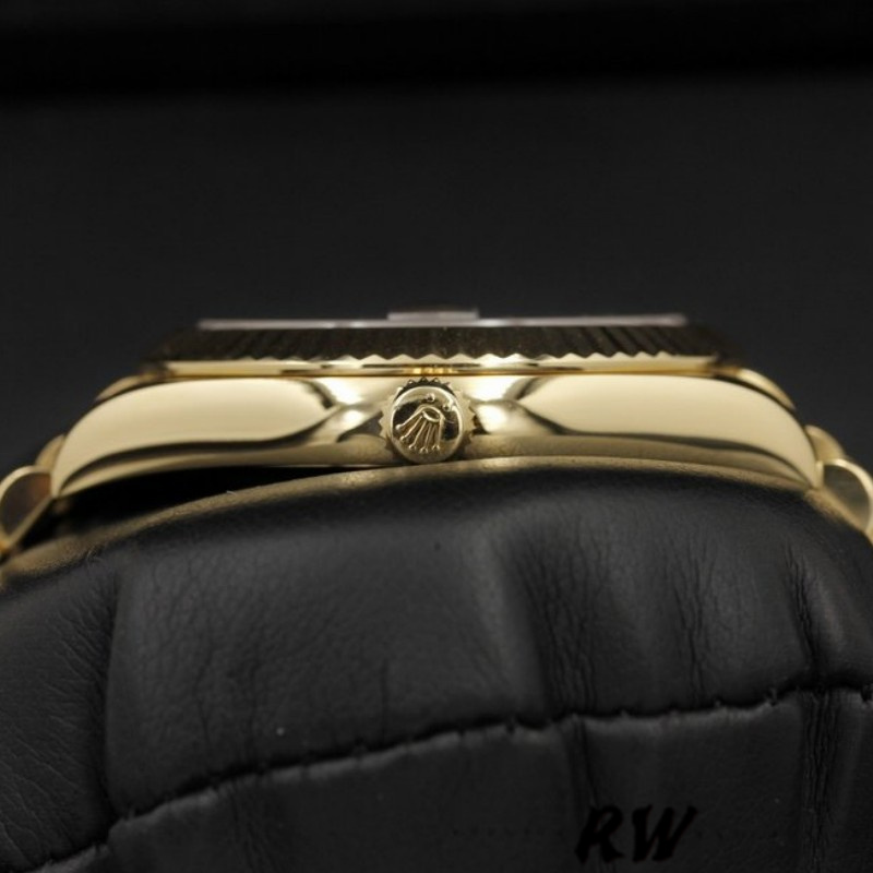 Rolex Day-Date 218238 Wave Black Dial Yellow Gold 41MM Mens Replica Watch