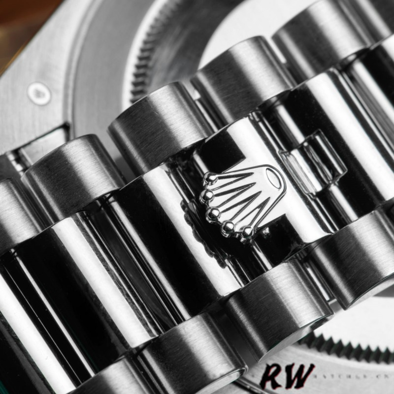 Rolex Day-Date 118206 Ice Blue Dial Polished Platinum Bezel 36mm Unisex Replica Watch