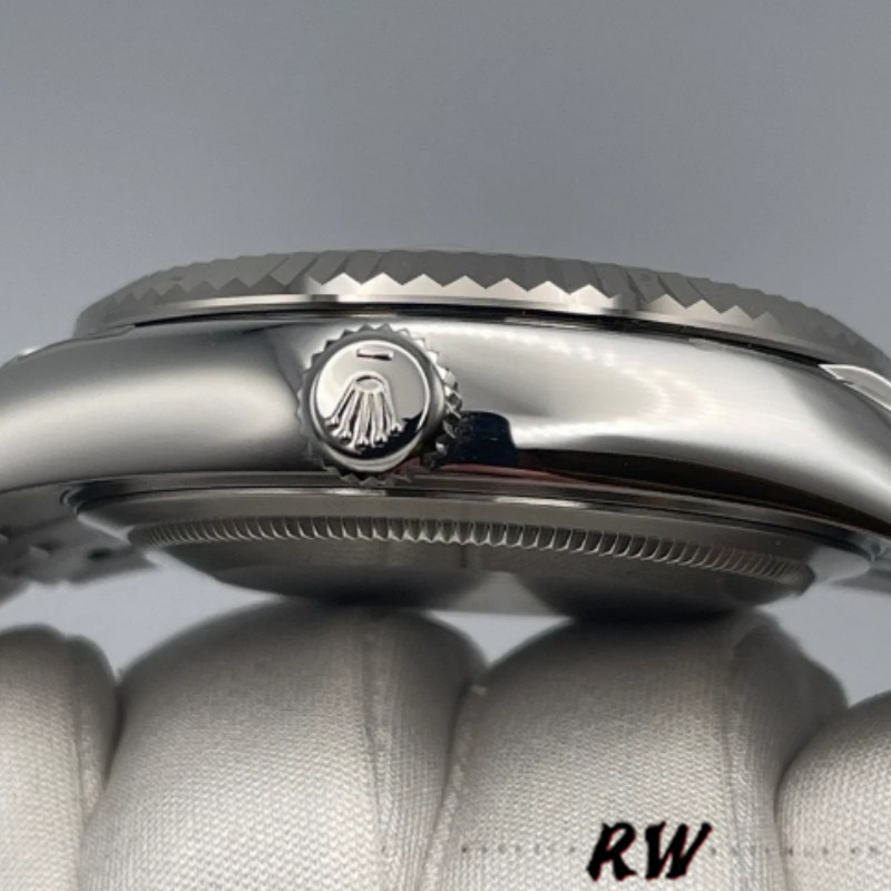 Rolex Sky-Dweller 326934 Fluted Bezel White Dial 42MM Replica Watch