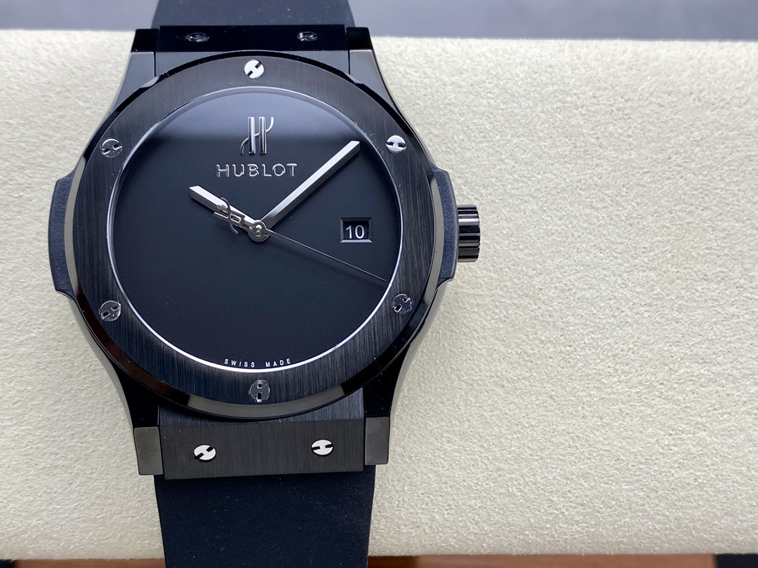 Hublot Classic Fusion 581.CX.1270.RX.MDM 45MM Mens