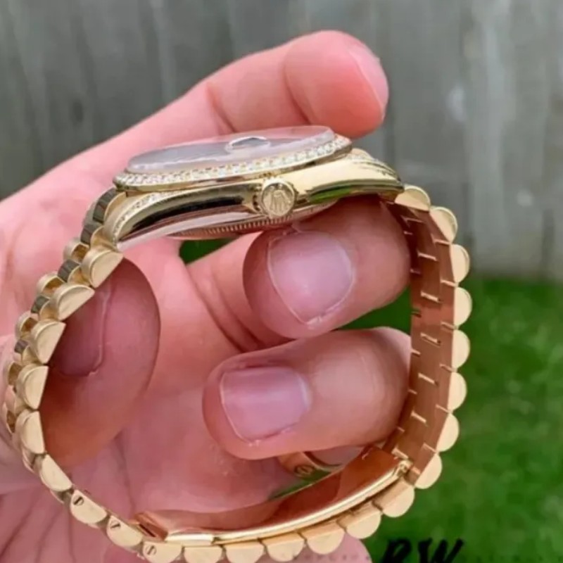 Rolex Day-Date 118388 Diamond Dezel Green Index Dial 36MM Unisex Replica Watch