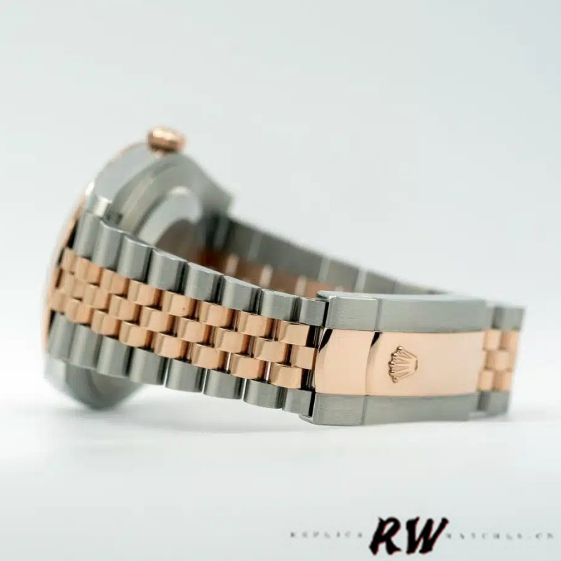 Rolex Datejust 126301 Rose Gold Silver Fluted Motif Dial 41MM Mens Replica Watch