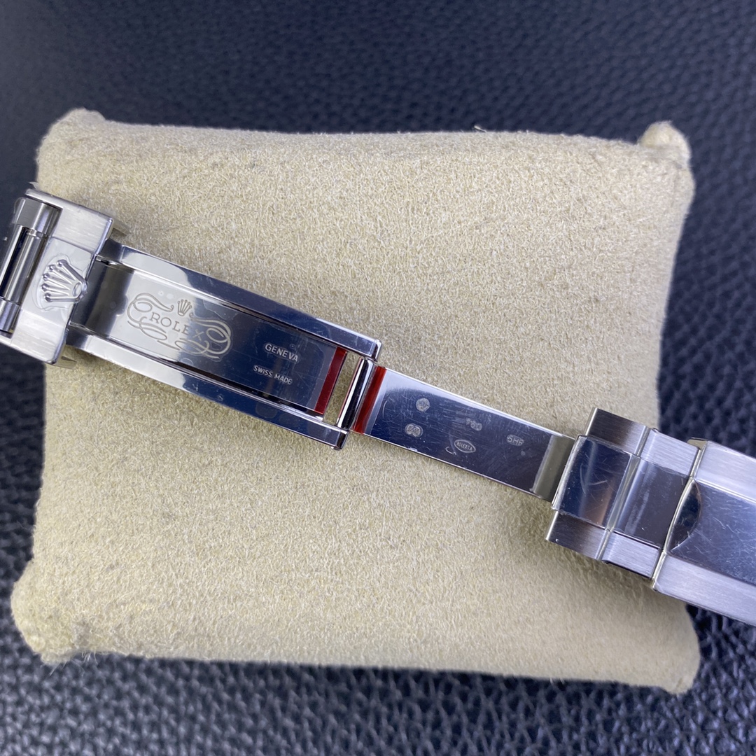 Rolex Submariner 116619LB White Gold Blue Dial 40mm Mens Replica Watch