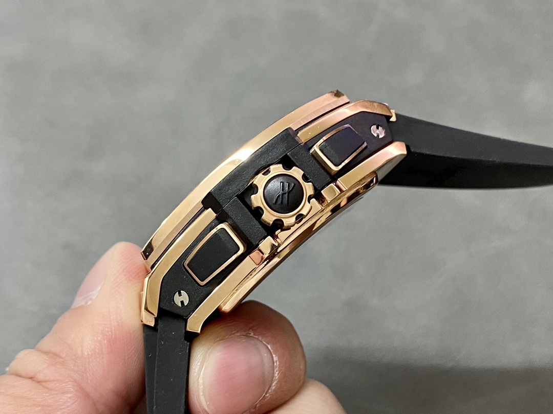 Hublot Spirit of Big Bang King 642.OX.0180.RX 42mm Mens