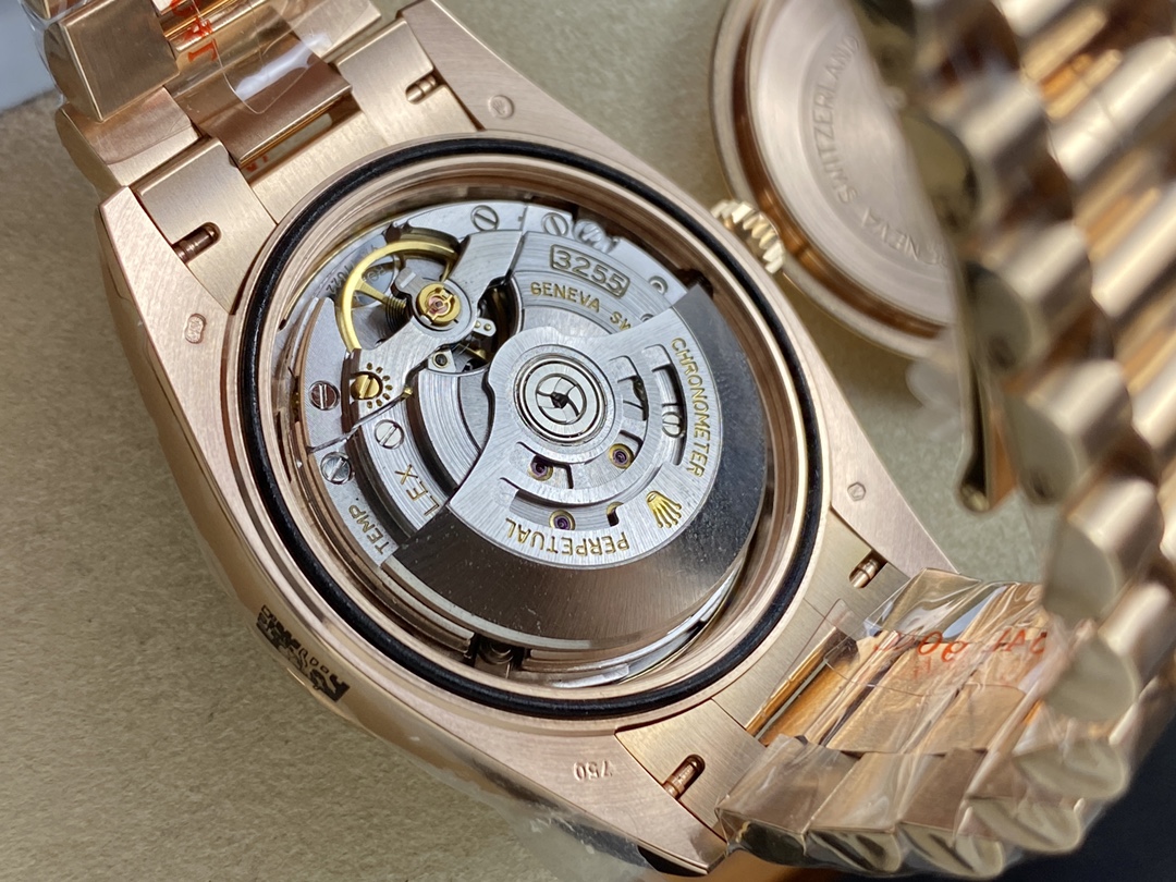 Rolex Day-Date 228235 Chocolate Brown Dial Fluted Bezel 40mm Mens Replica Watch