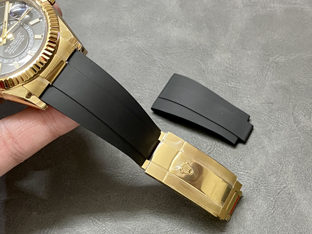 Rolex Sky Dweller m336238 0002 Yellow Gold Black Dial 42mm Mens Replica Watch