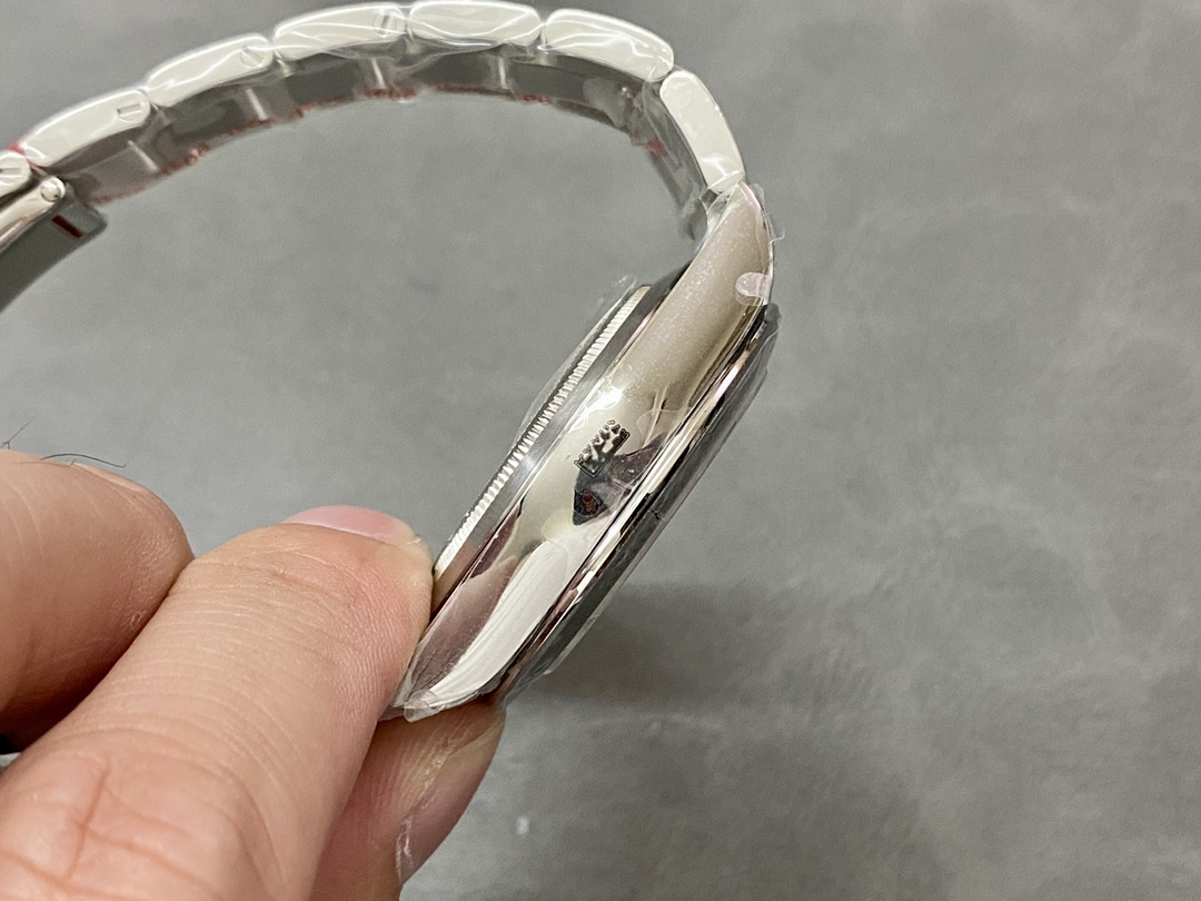 Rolex Daytona 116520 Stainless Steel Case White Dial 40MM Mens Replica Watch