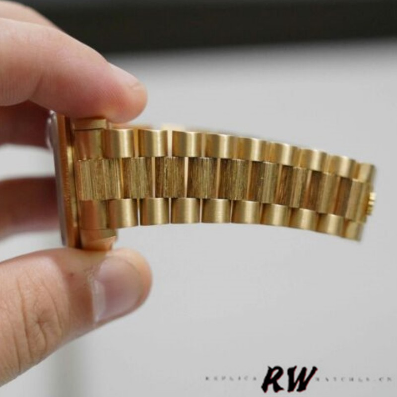 Rolex Day-Date 118208 Yellow Gold Mother of Pearl Diamond Dial 36mm Unisex Replica Watch