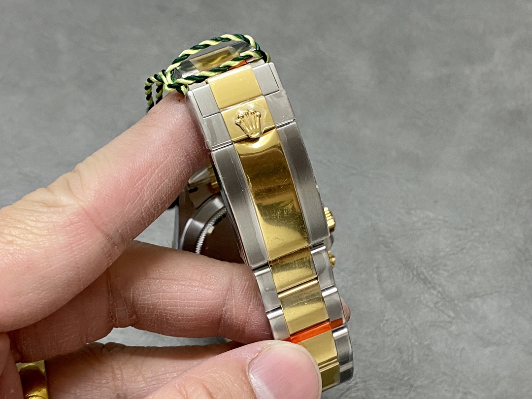 Rolex Cosmograph Daytona 116503 Rhodium Index Dial 40MM Mens Replica Watch