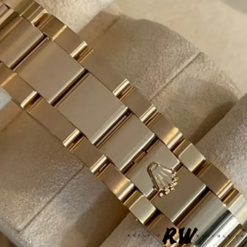 Rolex Day-Date 118388 Champagne Roman Numeral Dial 36MM Unisex Replica Watch