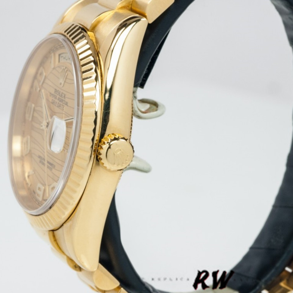 Rolex Day-Date 118238 Arabic Numeral Wave Champagne Dial 36mm Unisex Replica Watch