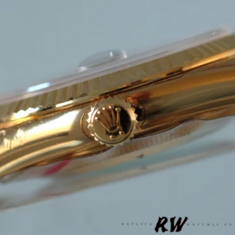 Rolex Day-Date 118238 Yellow Gold Blue Diamond Dial Unisex Replica Watch