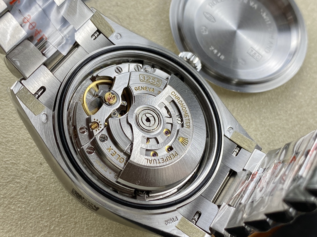 Rolex Day-Date 118239 Black Dial Fluted Bezel 36mm Unisex Replica Watch