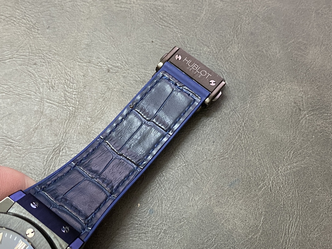 Hublot Classic Fusion Chronograph 541.CM.7170.LR 45MM Mens