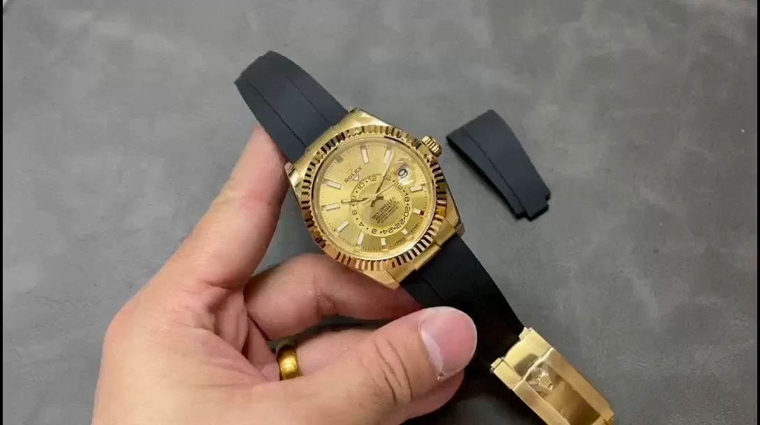 Rolex Sky Dweller m336238 0001 42MM