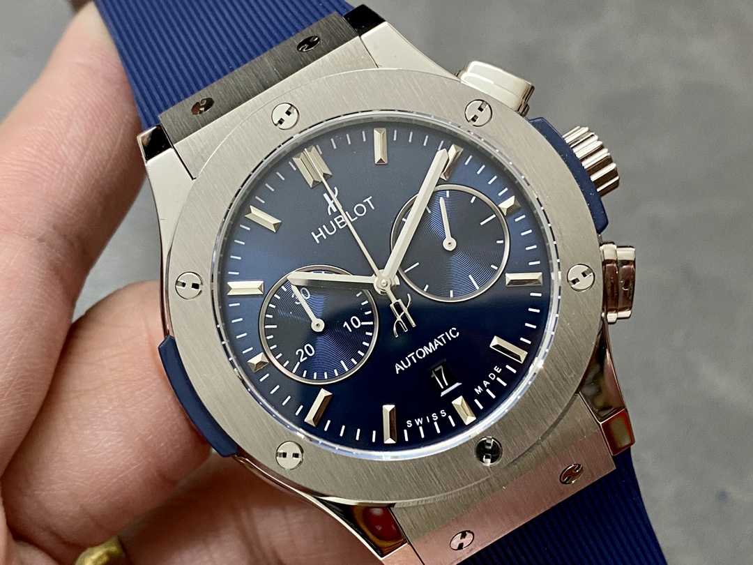 Hublot Classic Fusion 521.NX.1170.RX 45MM Mens